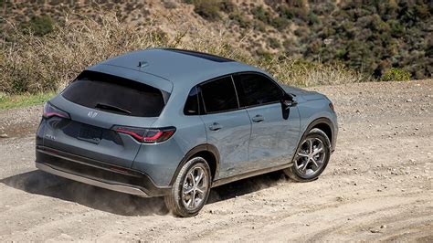 honda hrv ground clearance awd.